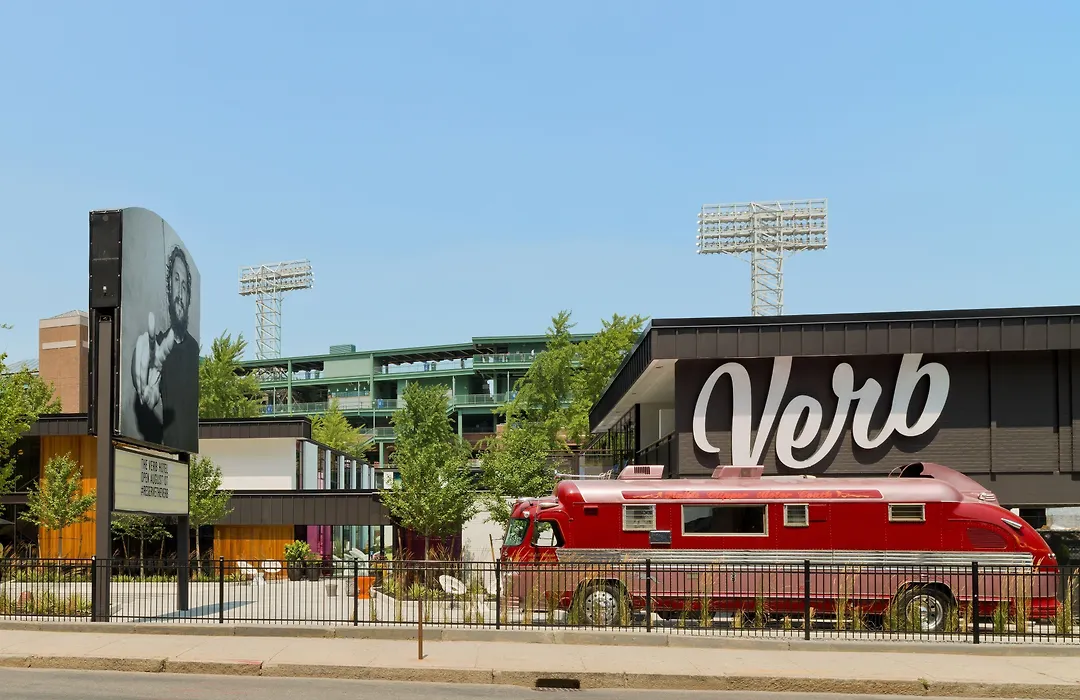 The Verb Hotel-1