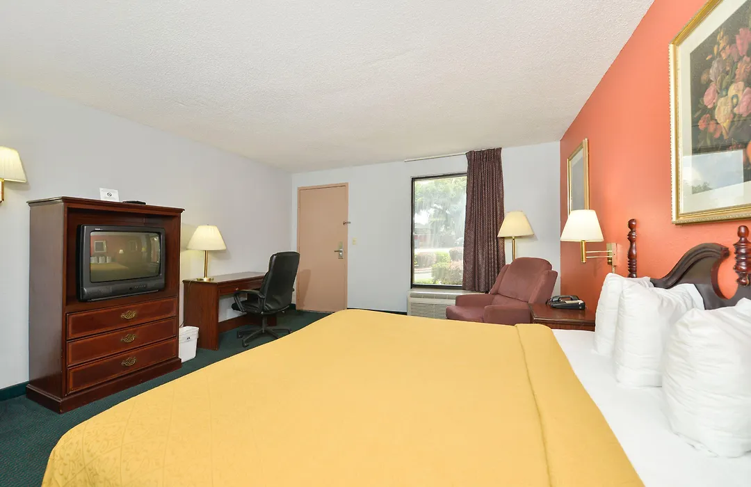 Suburban Studios Hinesville - Fort Stewart Area-1