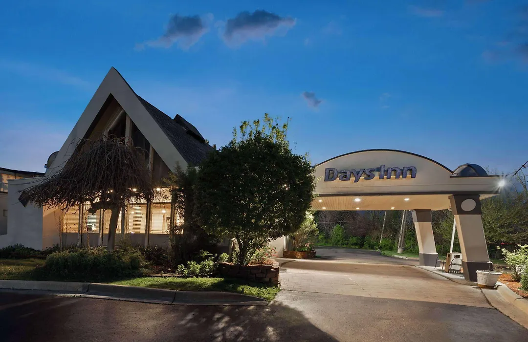Days Inn By Wyndham Ann Arbor-1