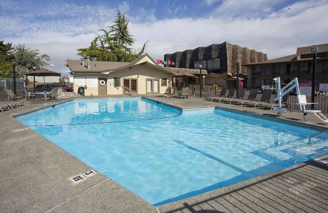 Red Lion Hotel Port Angeles Harbor-1