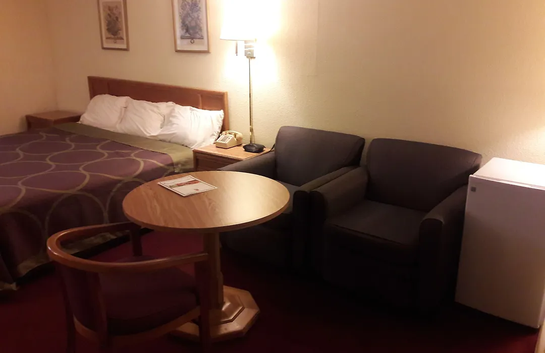 Super Inn Williamsburg-1