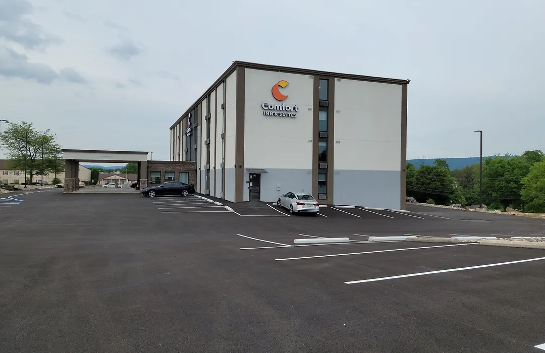 Comfort Inn & Suites Wyomissing-Reading-1