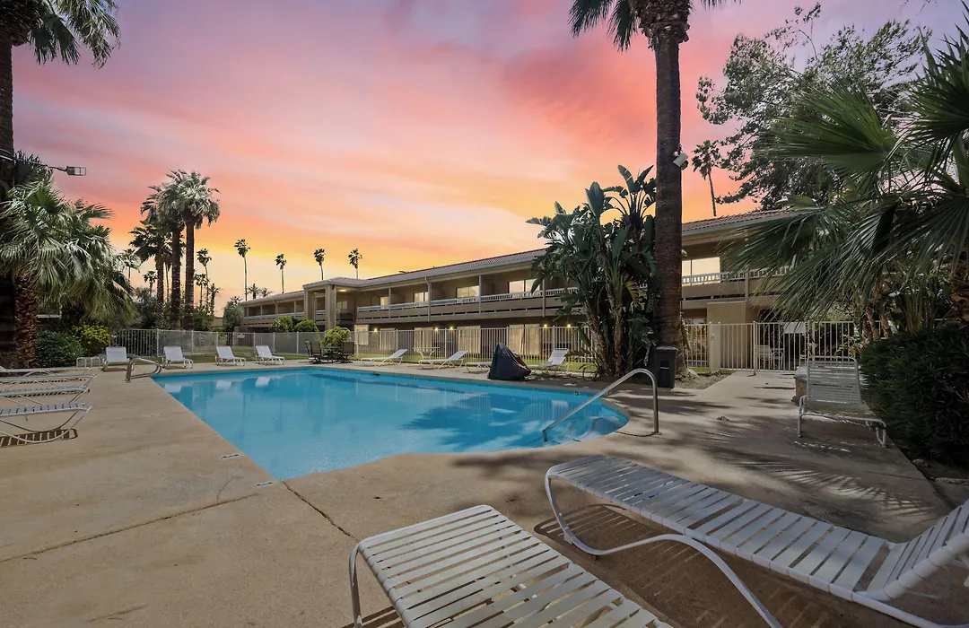 Sol Springs Inn-1