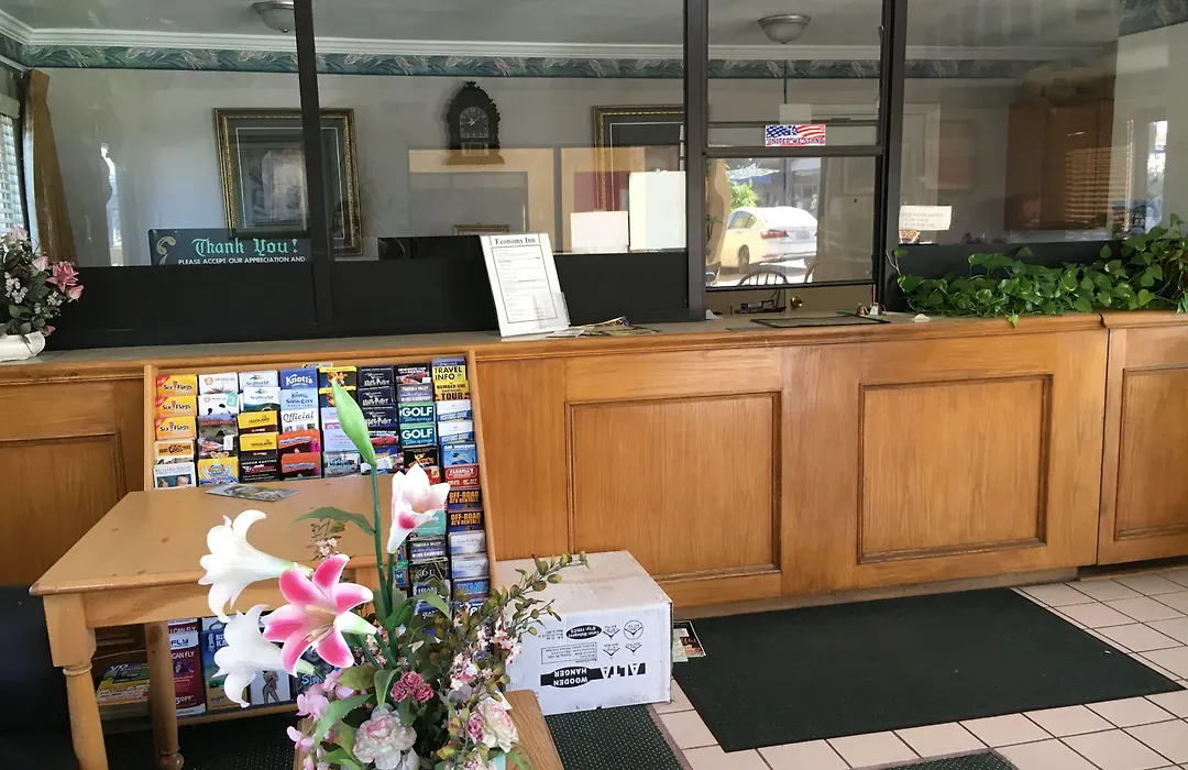 Economy Inn Near Ontario Airport - Chino-1