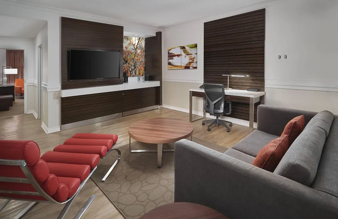Delta Hotels By Marriott Edmonton Centre Suites-1