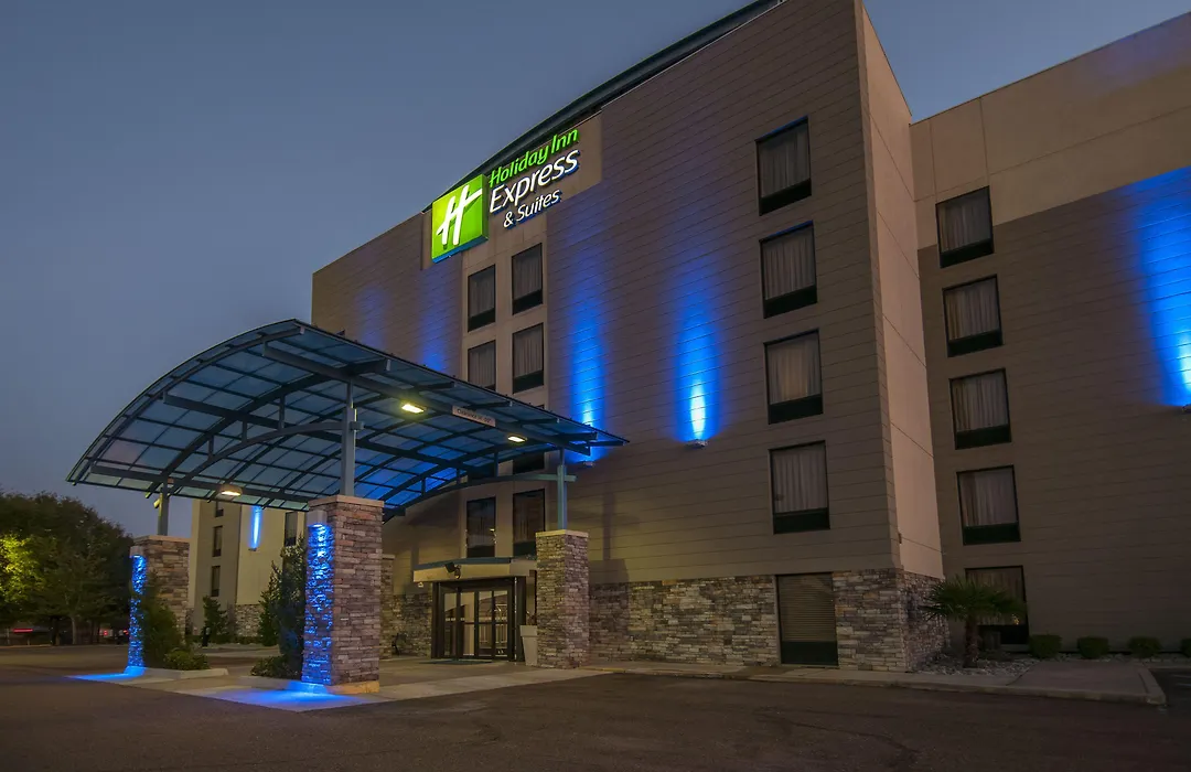 Holiday Inn Express & Suites Jackson Downtown - Coliseum By Ihg-1