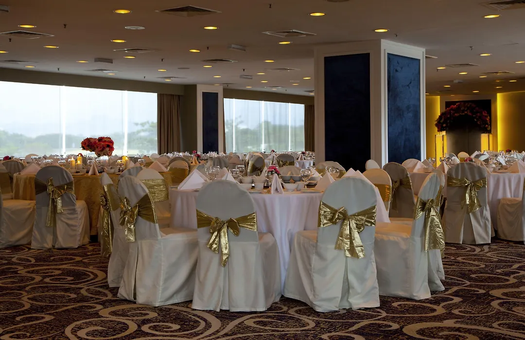 Ac Hotel By Marriott Kuala Lumpur-1