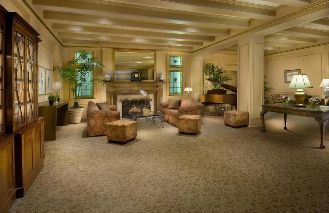 Mayflower Park Hotel-1