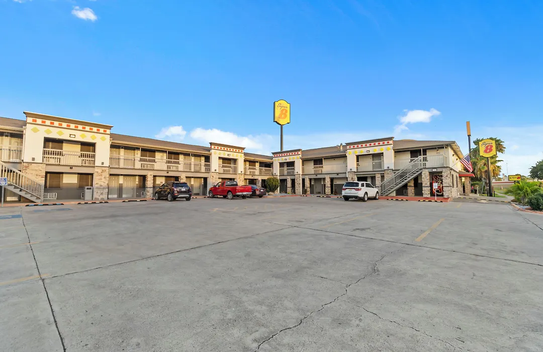 Super 8 By Wyndham Mcallen-La Plaza Mall-Downtown-1
