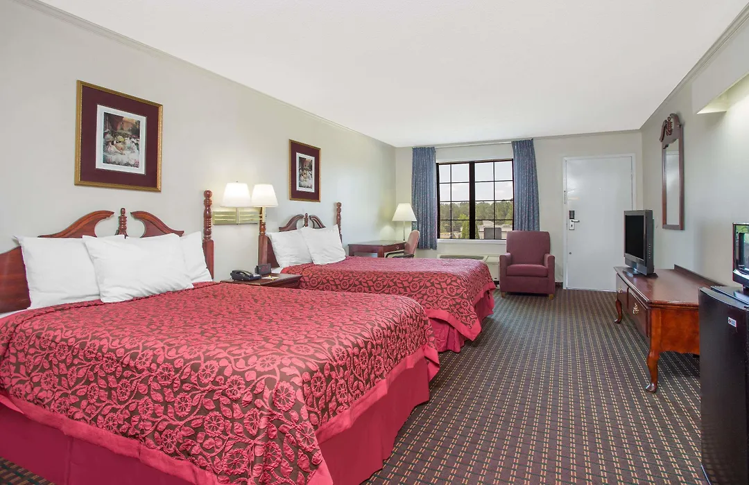 Days Inn Milledgeville-1