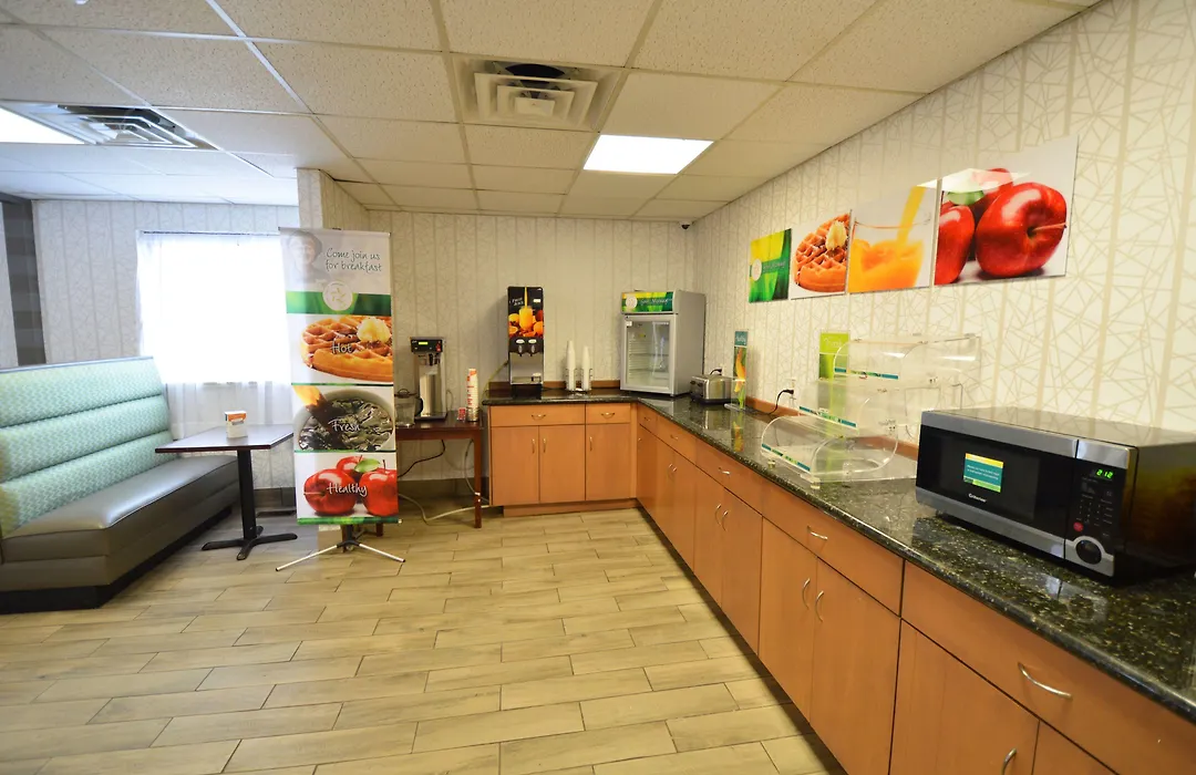 Quality Inn Alexis Rd-1