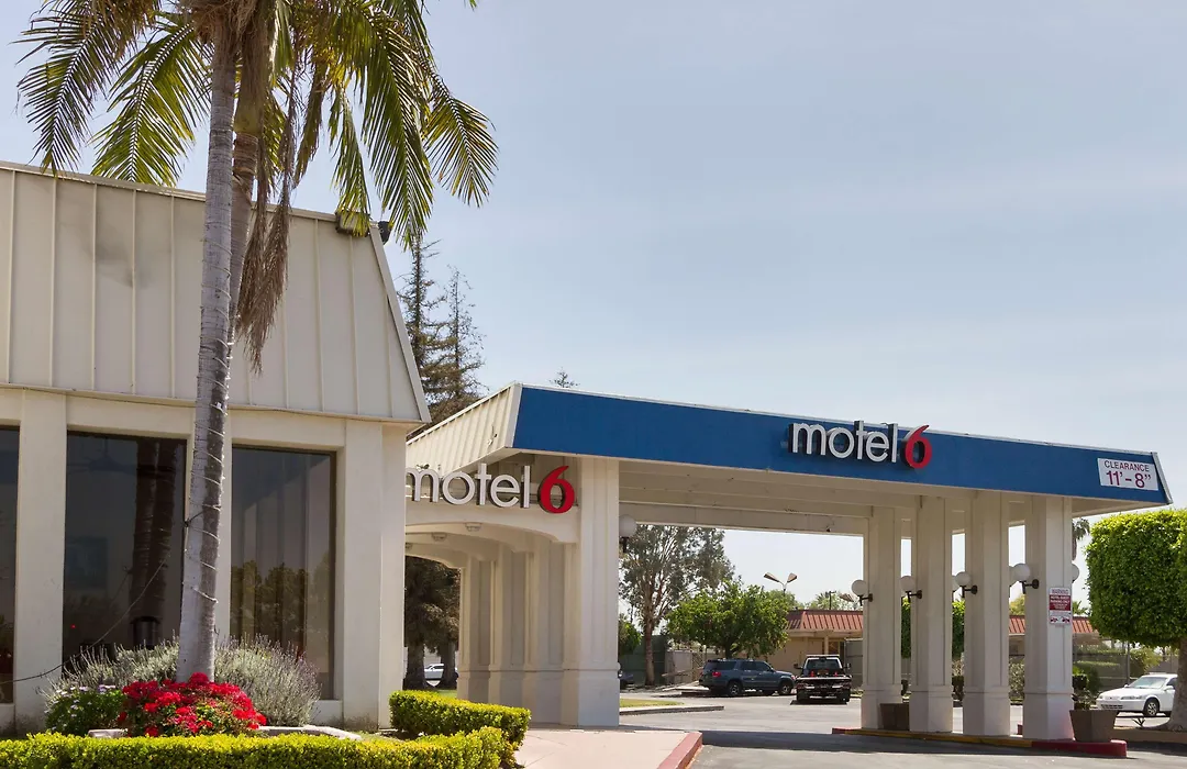 Motel 6-Claremont, Ca-1
