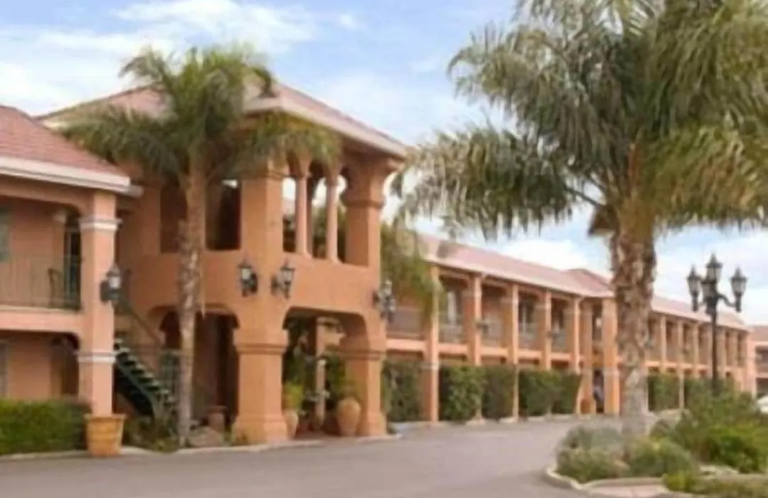 Merced Inn & Suites-1