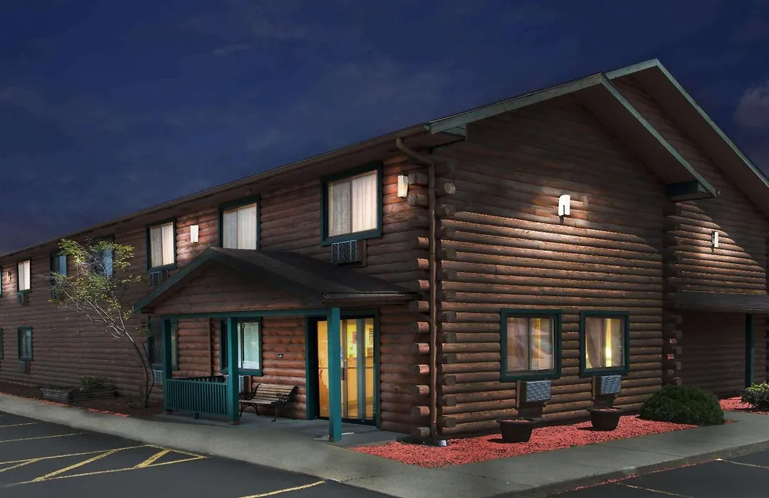 Super 8 By Wyndham Ticonderoga-1