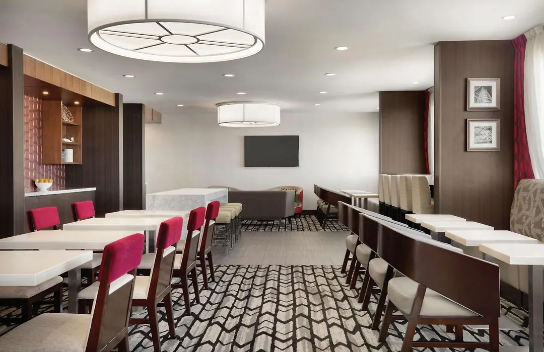 Doubletree By Hilton Hotel Toronto Airport West-1