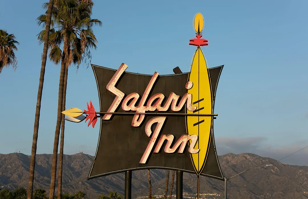 Safari Inn Burbank-Universal, A Coast Hotel-1