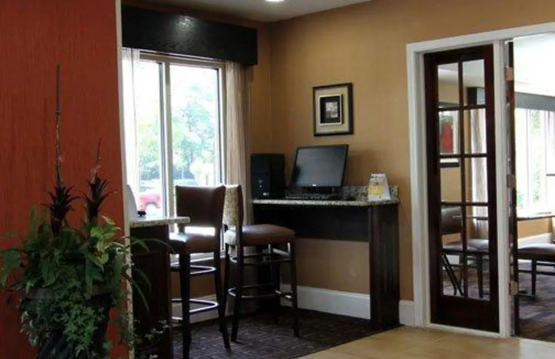 Quality Inn & Suites Greenville Near Downtown-1