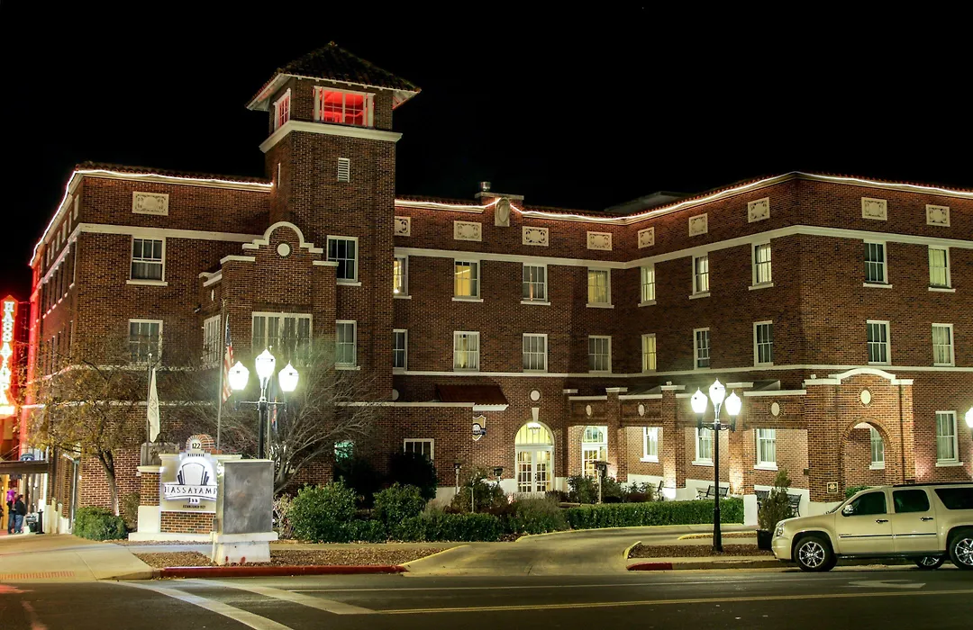 Hassayampa Inn-1