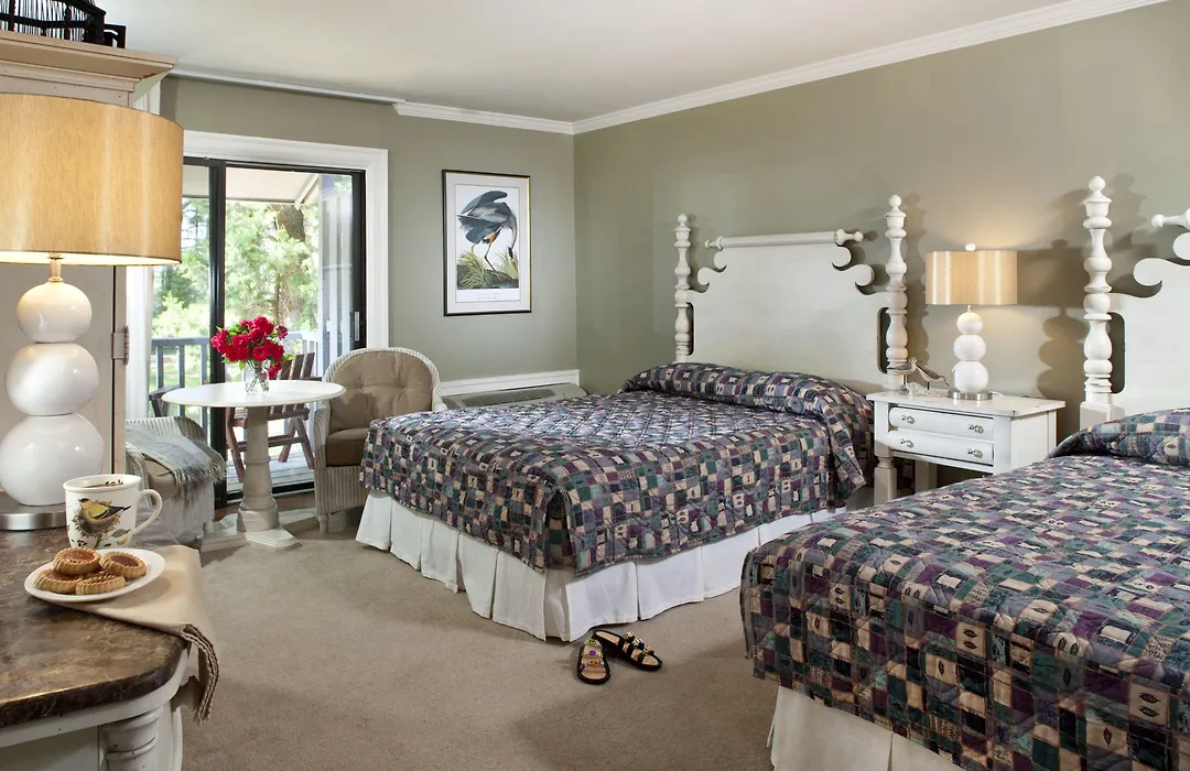Refuge Inn-1