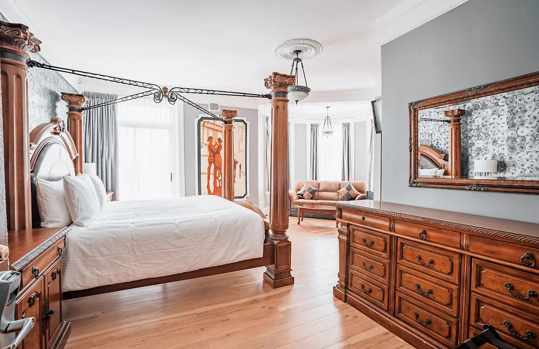 Hotel De Paris Montreal-1