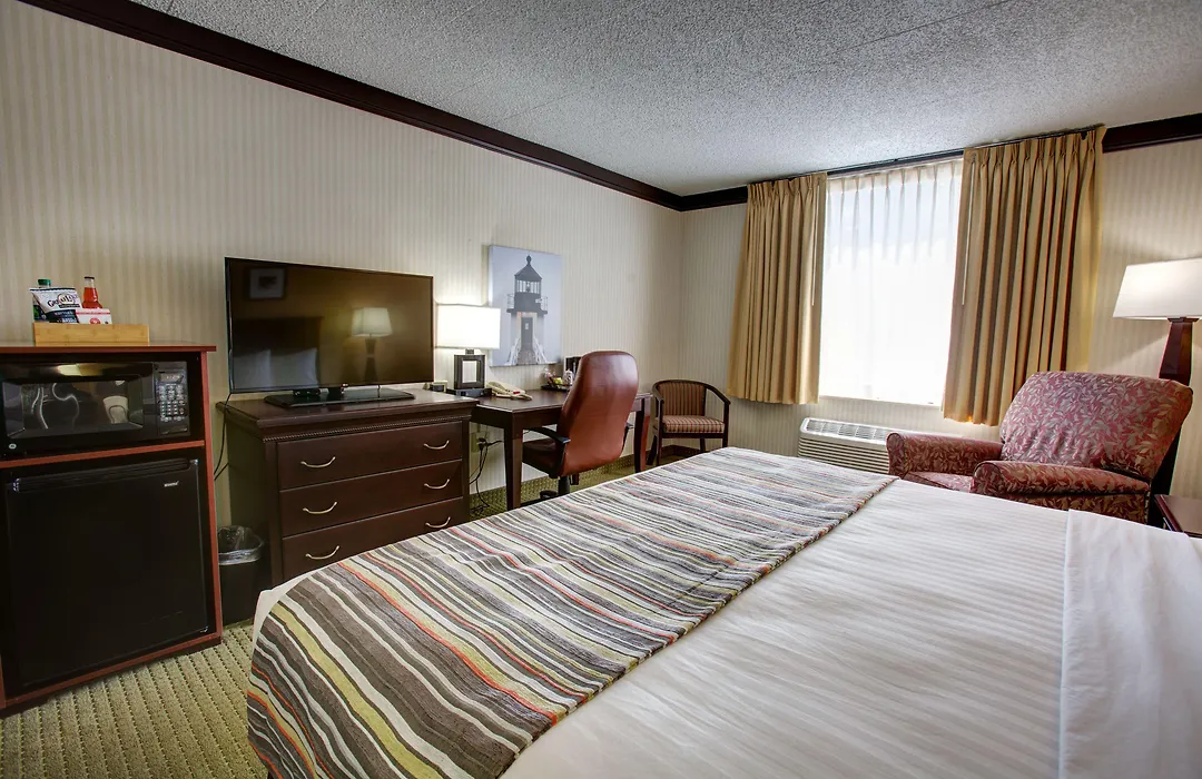 Country Inn & Suites By Radisson, Traverse City, Mi-1