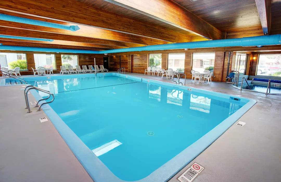 Country Inn & Suites By Radisson, Traverse City, Mi-1