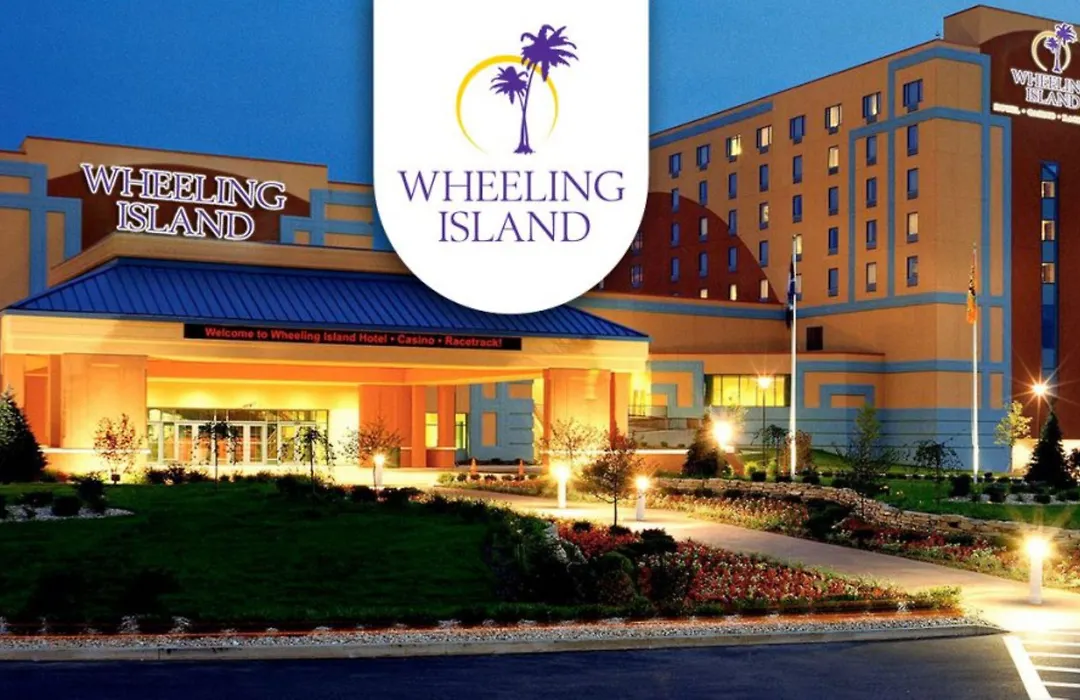 Econo Lodge Inn & Suites Triadelphia - Wheeling-1