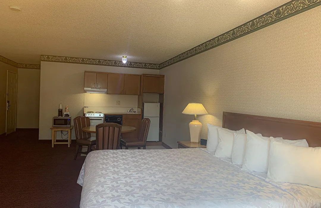 Country Hearth Inn-Winnemucca-1