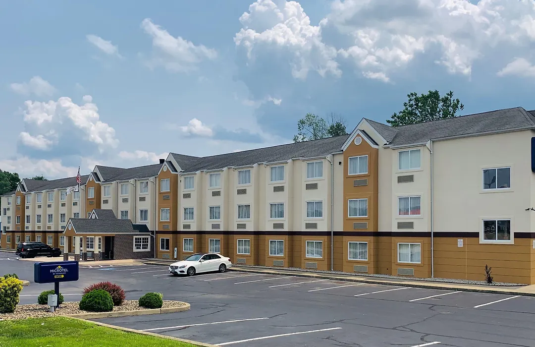 Microtel Inn & Suites By Wyndham Charleston-1