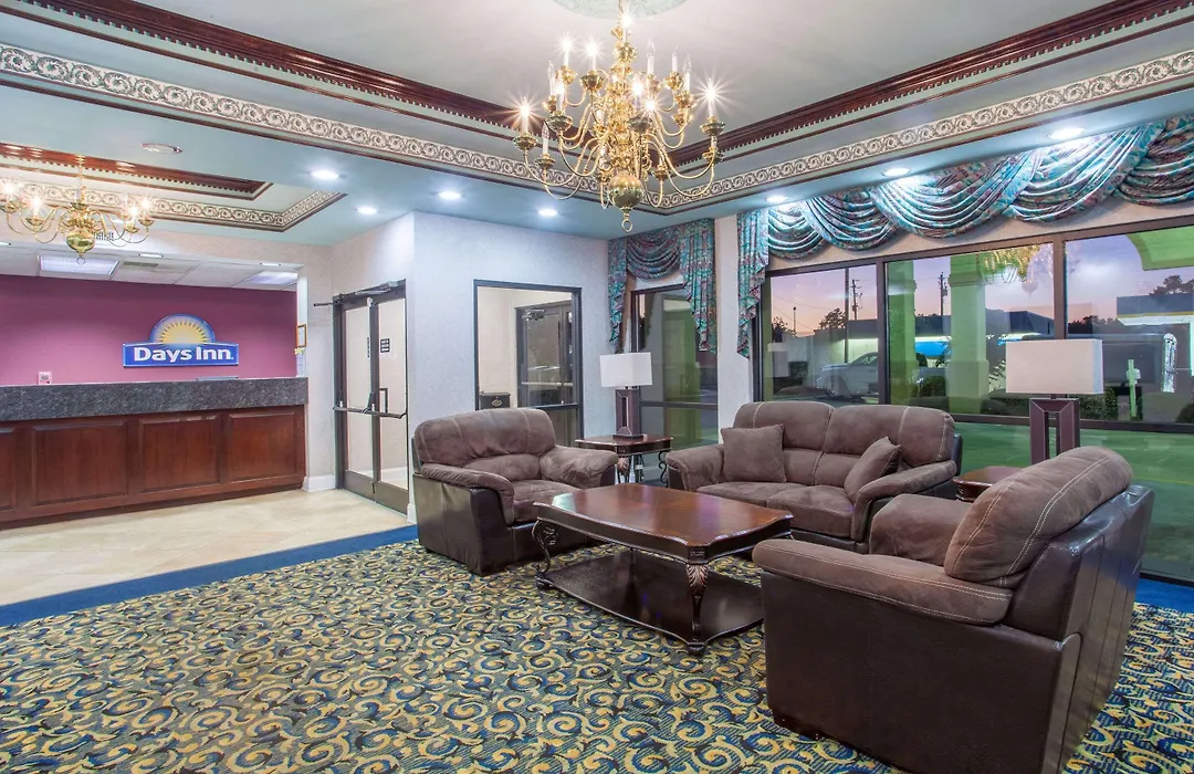 Days Inn By Wyndham Saint Pauls-1