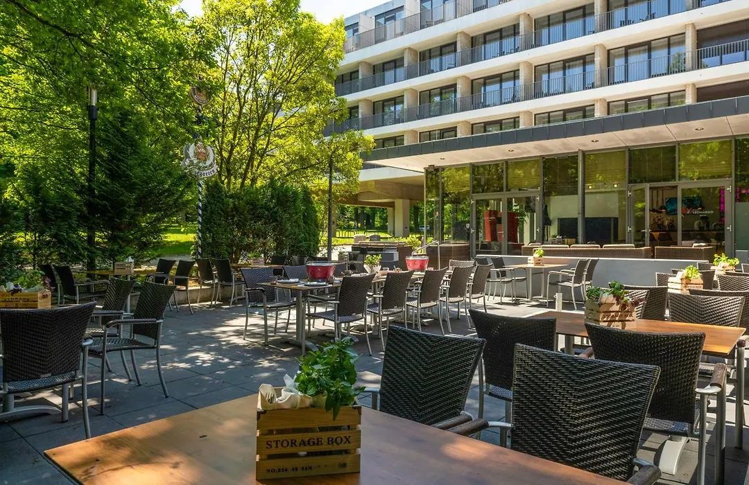 Leonardo Hotel Hannover-1
