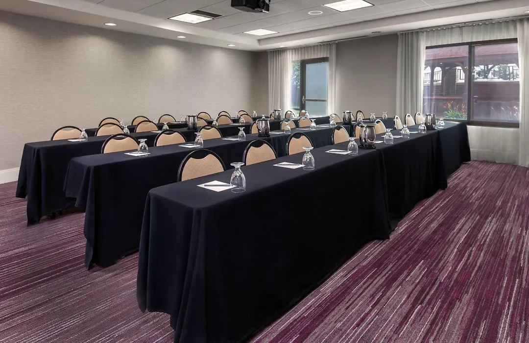 Courtyard By Marriott Sioux Falls-1