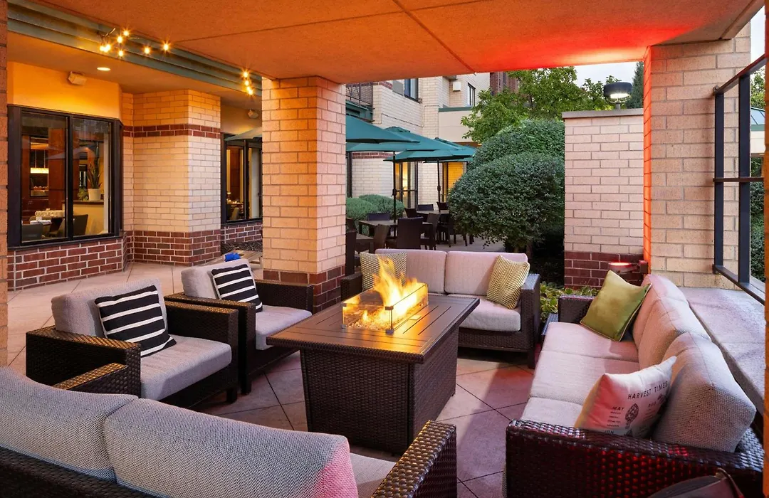 Courtyard By Marriott Bloomington Mall Of America-1