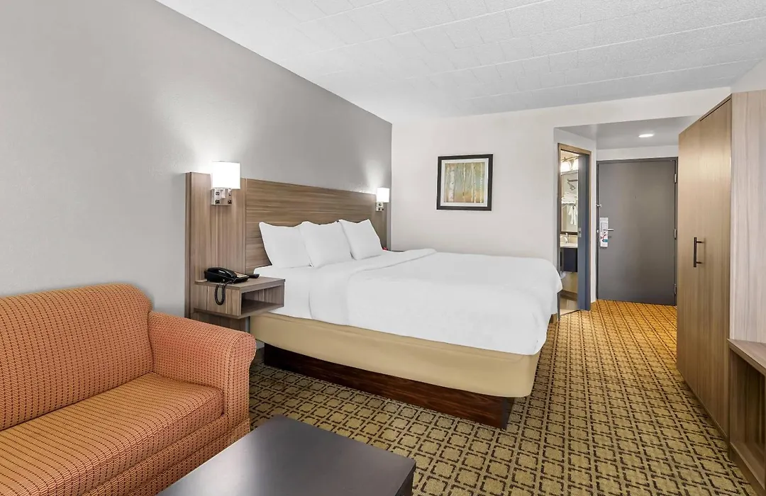 Clarion Inn Cranberry Township-1