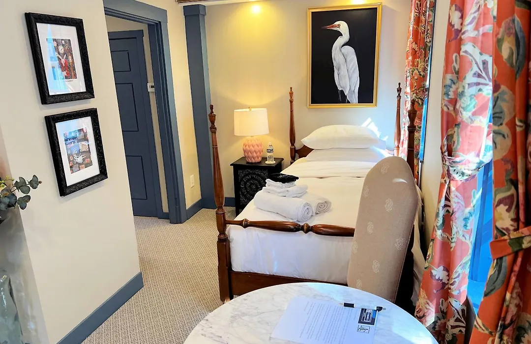 Sally Webster Inn-1
