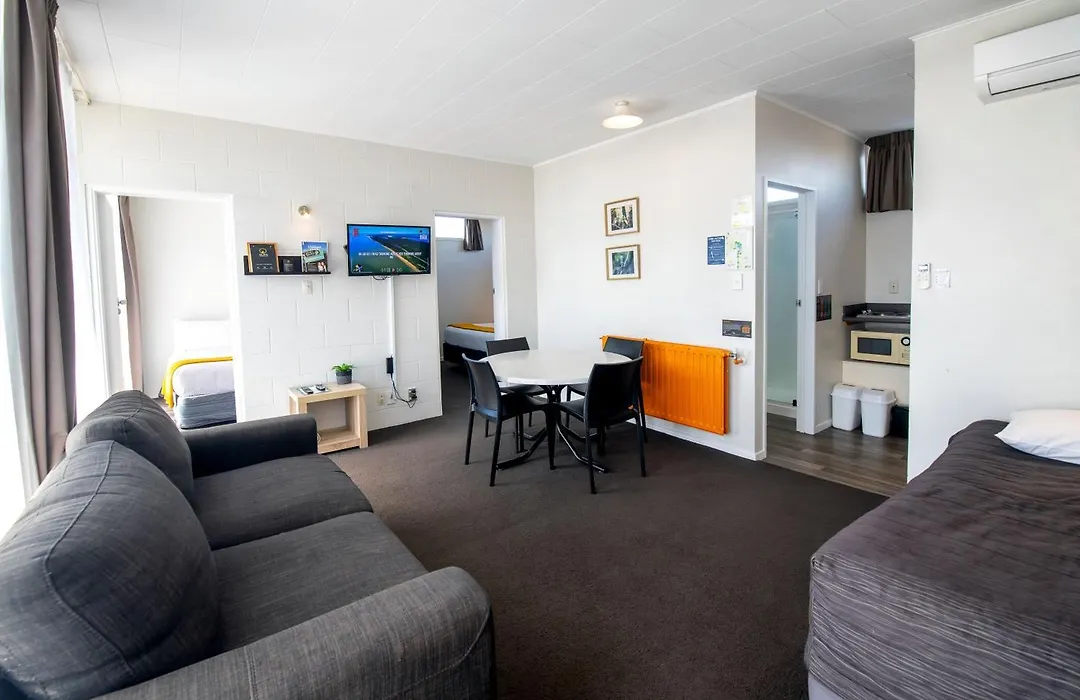 Aura Accommodation-1