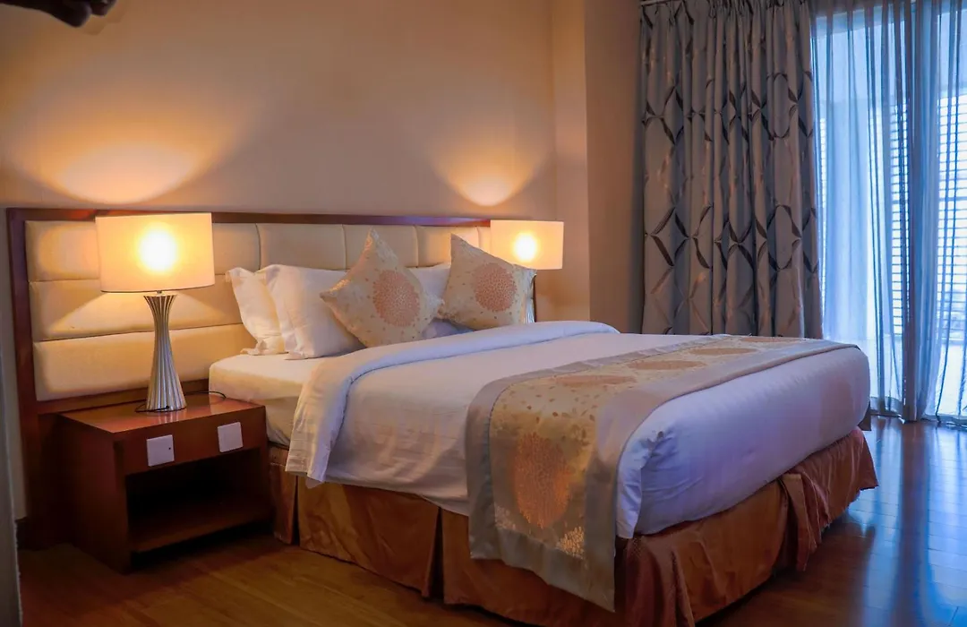 The Avenue Plaza Hotel-1
