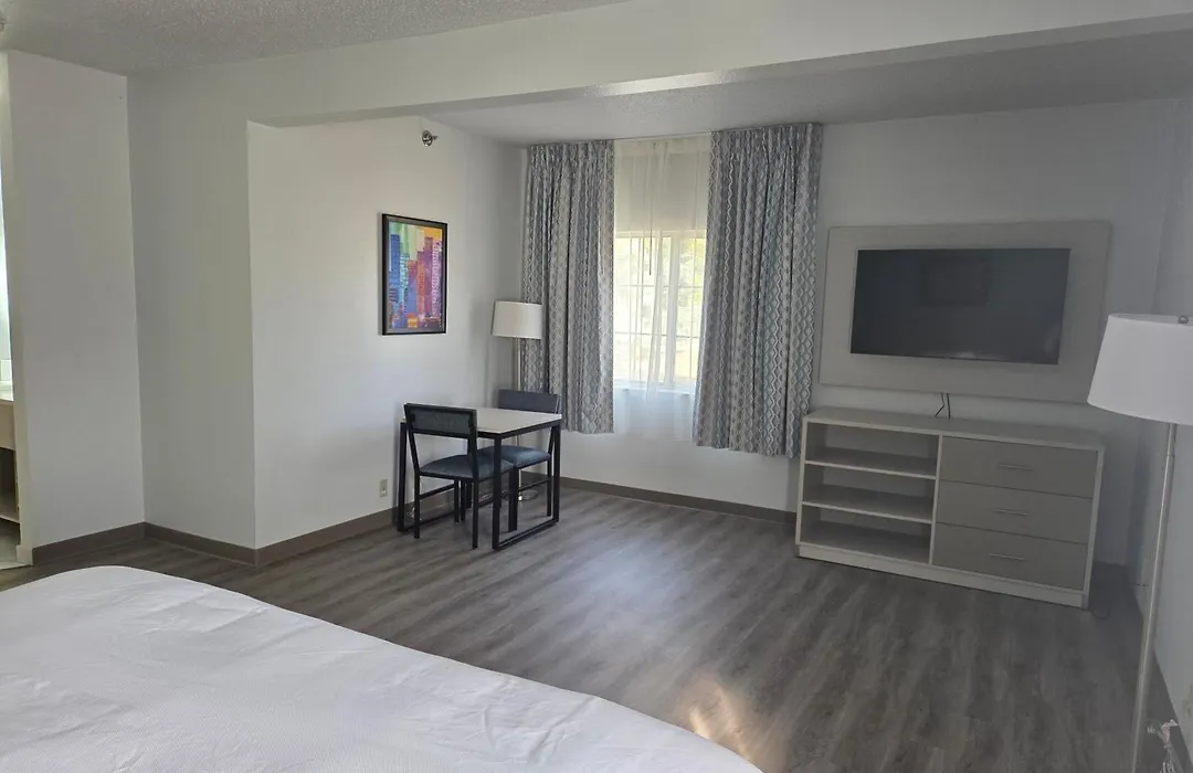 Mainstay Suites Leclaire - Quad Cities-1