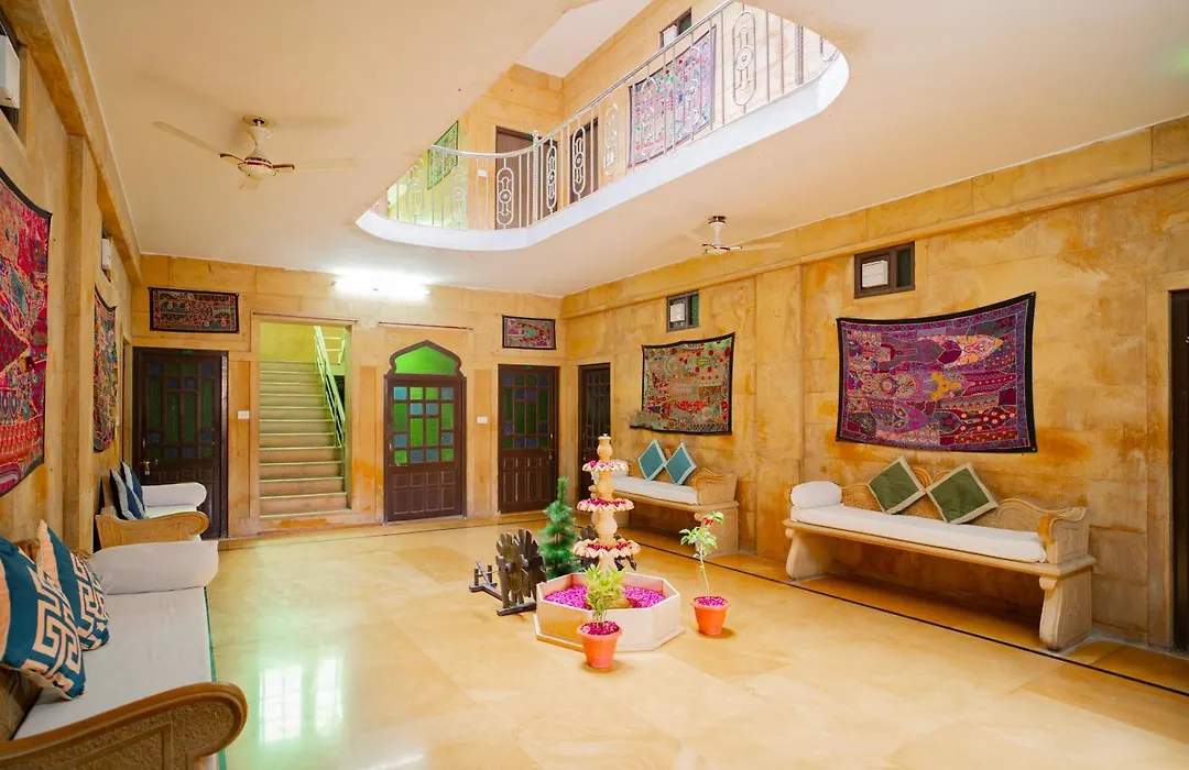 Hotel Marina Mahal With Swimming Pool-1