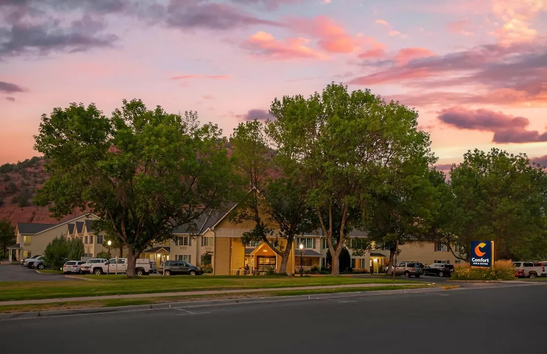 Comfort Inn & Suites Carbondale On The Roaring Fork-1