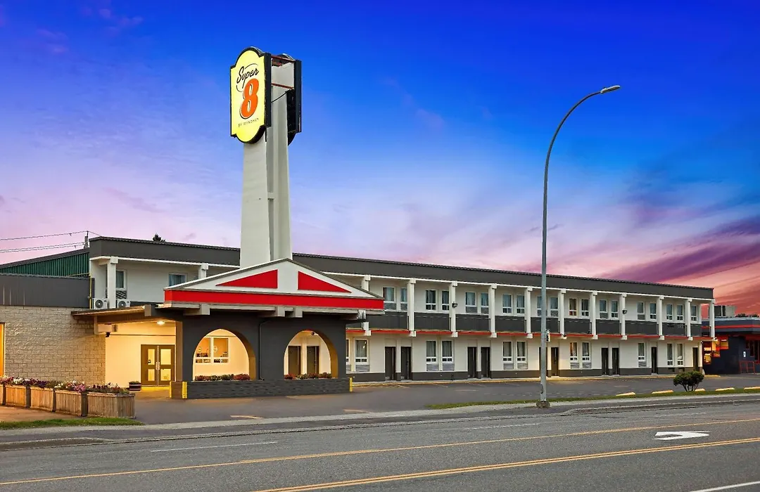 Super 8 By Wyndham Thunder Bay-1