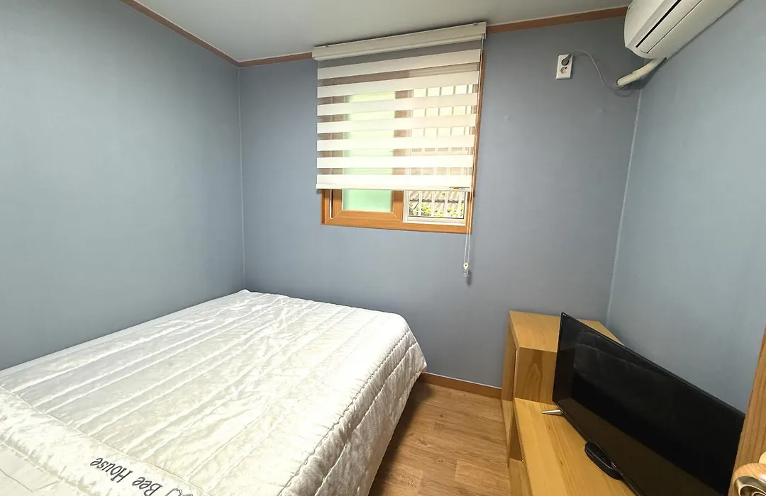 Gyeongju Bee House-1
