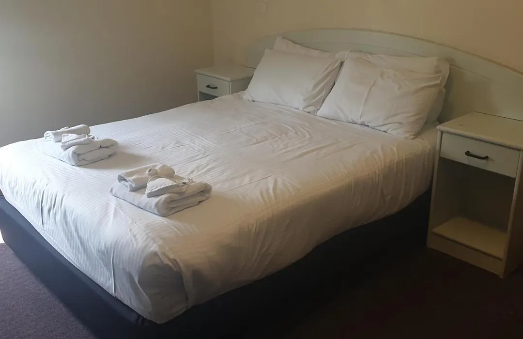 Grand Tasman Hotel-1