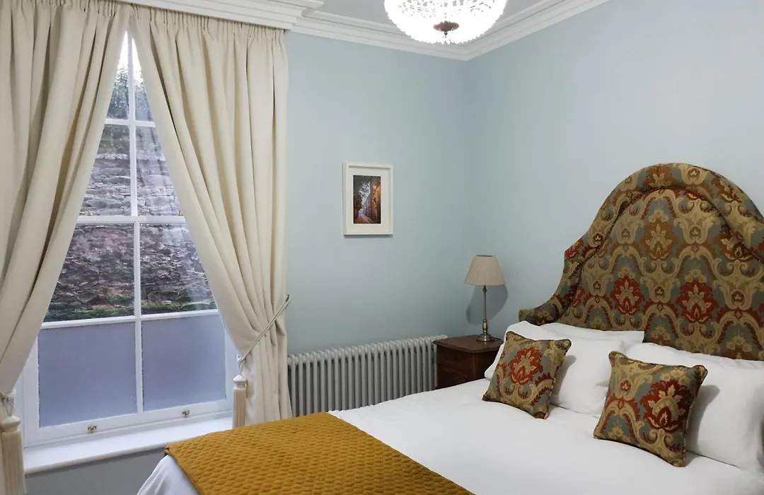 Bishop'S Gate Hotel-1