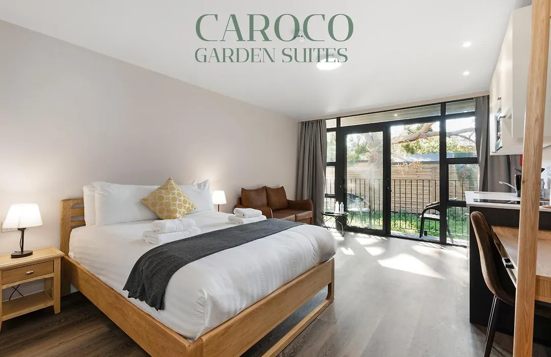Westciti Caroco Aparthotel-1