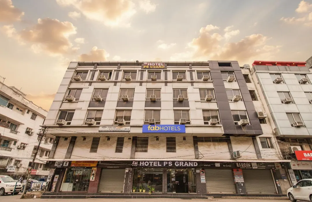 Fabhotel Ps Grand-1