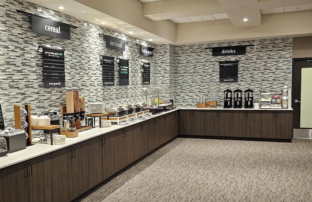 Holiday Inn & Suites Farmington Hills - Detroit Nw By Ihg-1