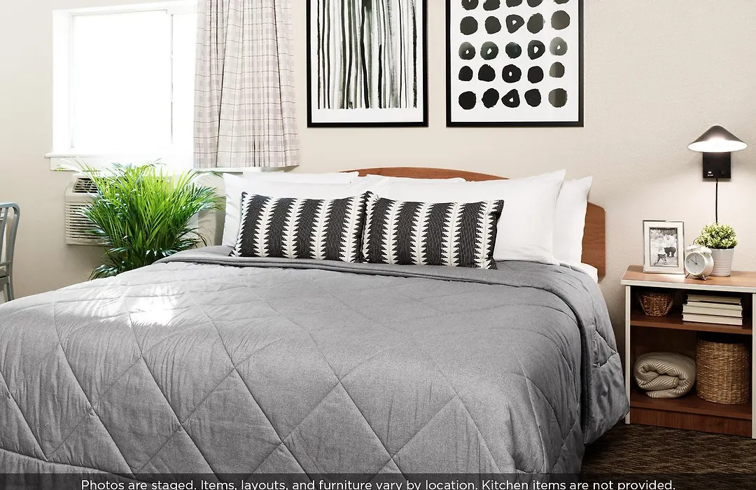 Intown Suites Extended Stay Phoenix Az - Gilbert-1