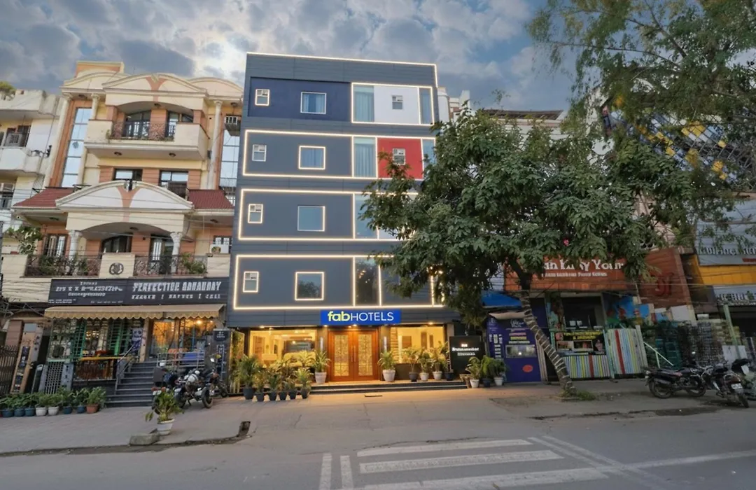Fabhotel Hargobind Enclave-1