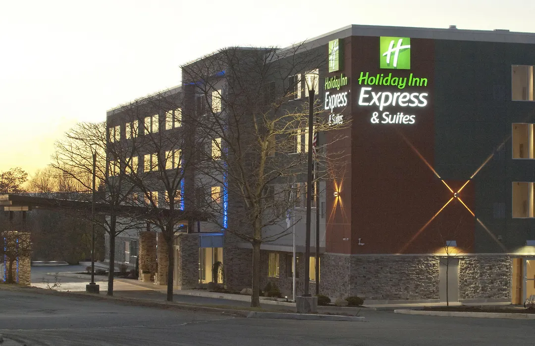Holiday Inn Express & Suites Johnstown By Ihg-1